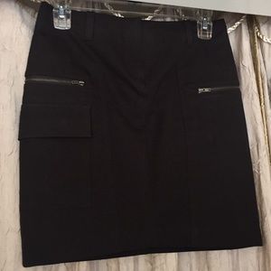 Black casual mini skirt